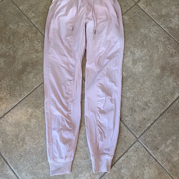 Lululemon Dance Studio Jogger Misty Pink unlined strawberry milkshake - Picture 3 of 9